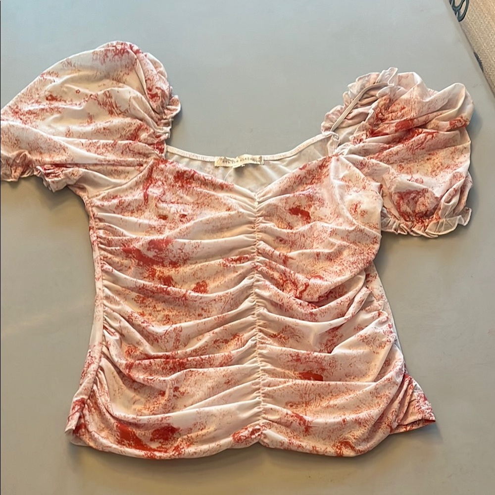 NWT. See the shades. Medium cute top